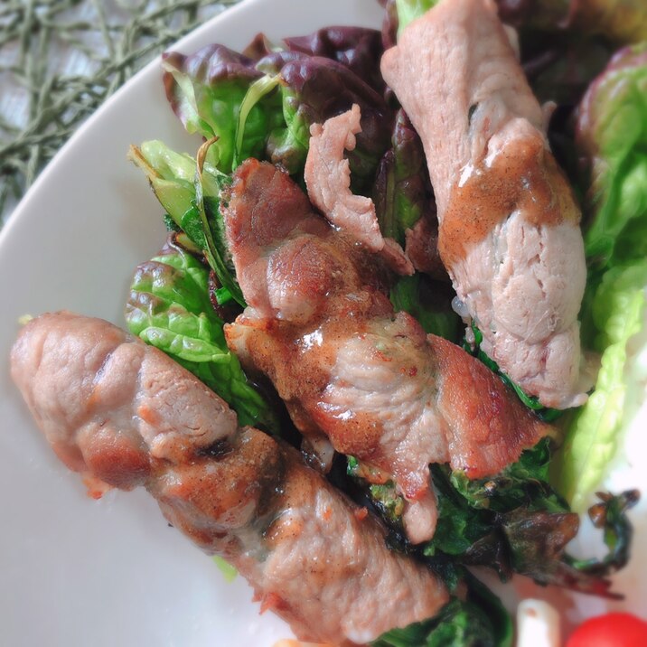 春菊の豚肉巻き 禁断の黒胡椒ソース レシピ 作り方 By Miyuっち 楽天レシピ 春菊の豚肉巻き 禁断の黒胡椒ソース レシピ 作り方 By Miyuっち 楽天レシピ